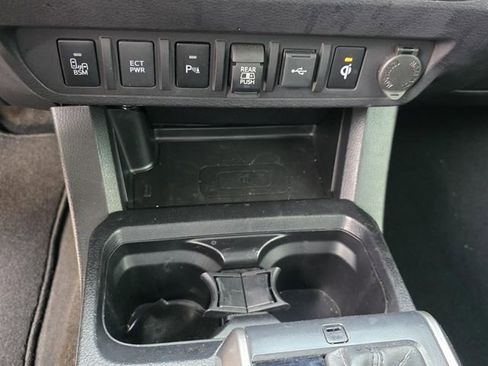 Certified 2020 Toyota Tacoma Limited image 21