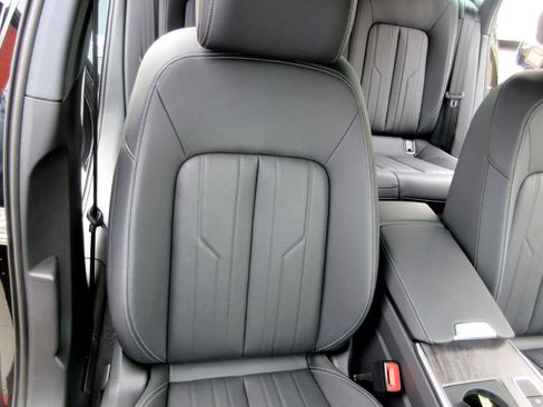 Used 2025 Audi A6 2.0T Premium w/ Convenience Plus Package image 26