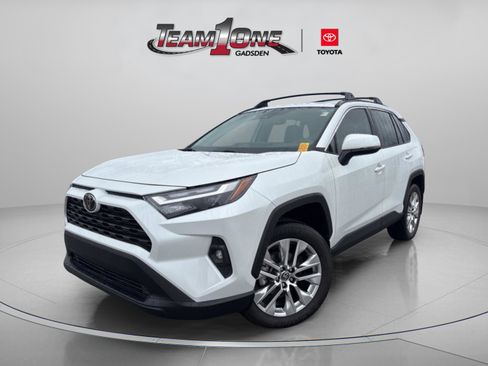 Certified 2025 Toyota RAV4 XLE Premium image 4
