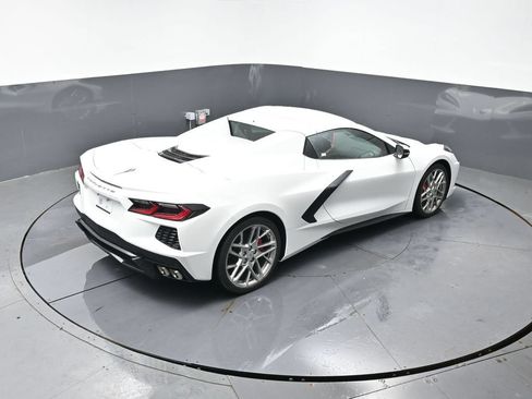 Used 2024 Chevrolet Corvette Stingray Preferred Conv w/ Stealth Interior Trim Package RWD image 14