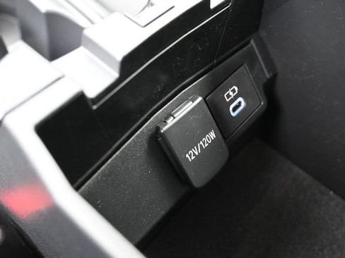 Used 2026 Toyota Corolla LE AWD/4WD image 17