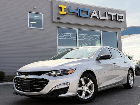 Used 2019 Chevrolet Malibu LS FWD image 1