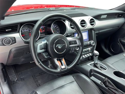Used 2018 Ford Mustang Premium image 14