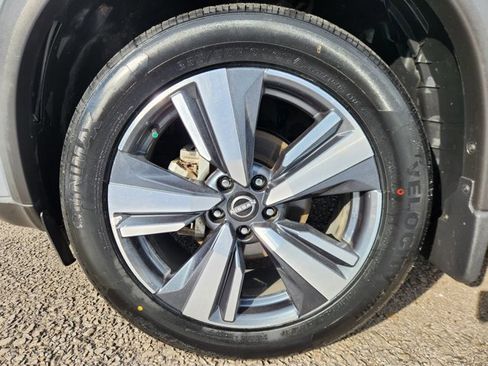 Certified 2022 Nissan Rogue SL w/ SL Premium Package image 21