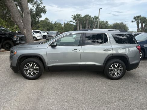 Used 2023 GMC Acadia SLT FWD image 4