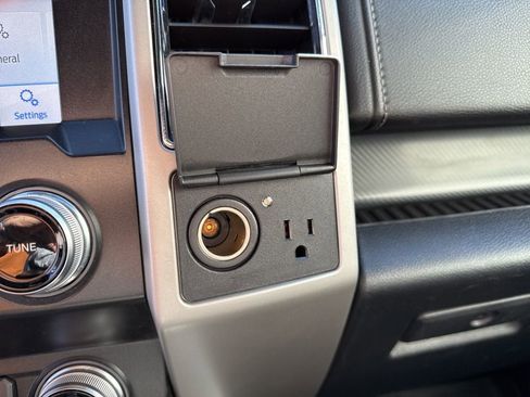 Used 2020 Ford F150 Lariat w/ Equipment Group 502A Luxury image 31