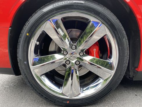 Used 2009 Dodge Challenger SRT8 w/ SRT Option Group II RWD image 12