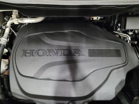 Used 2018 Honda Pilot LX image 30