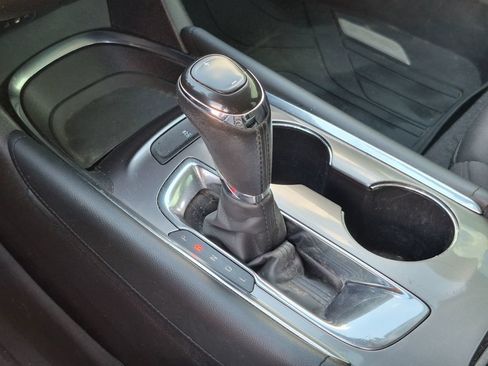 Used 2018 Chevrolet Malibu LT FWD image 19