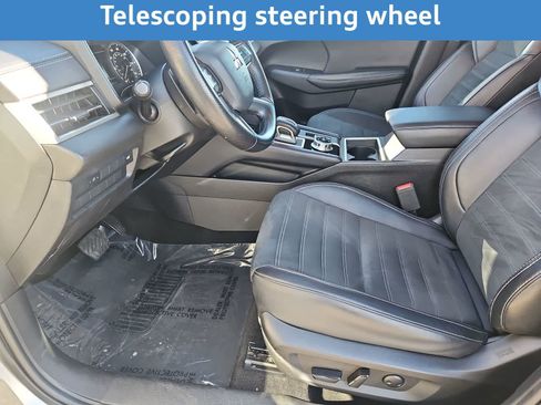 Used 2024 Mitsubishi Outlander SE image 18