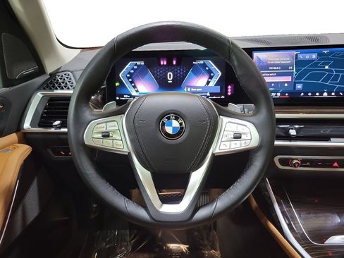 Used 2025 BMW X7 xDrive40i AWD/4WD image 24