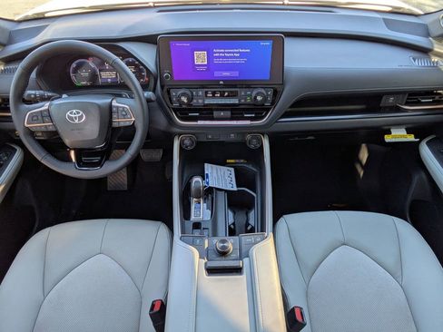 New 2026 Toyota Grand Highlander MAX Limited image 17