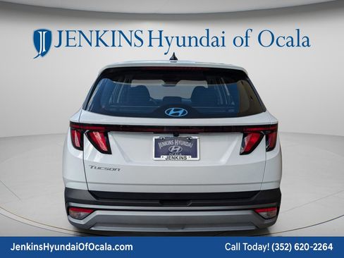 Used 2025 Hyundai Tucson SE FWD image 4