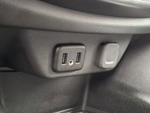 Certified 2023 Chevrolet Traverse LT image 24