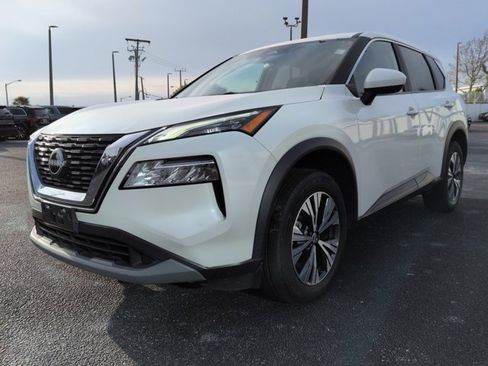 Used 2023 Nissan Rogue SV image 9