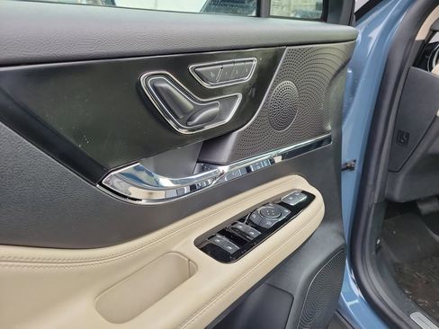 New 2026 Lincoln Corsair Reserve w/ Rear Removable Package Tray image 19