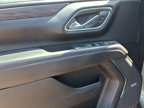 Used 2023 Chevrolet Suburban Z71 AWD/4WD image 13