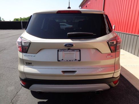 Used 2017 Ford Escape SE w/ SE Cold Weather Package AWD/4WD image 6