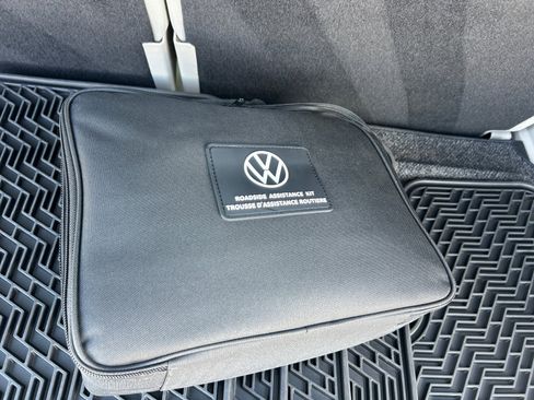 Used 2025 Volkswagen Atlas SEL Premium R-Line AWD/4WD image 27