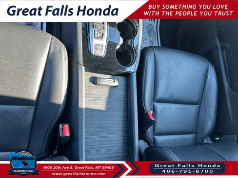 Used 2022 Honda Pilot Touring image 18