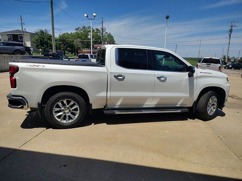 Used 2020 Chevrolet Silverado 1500 LTZ w/ LTZ Premium Package AWD/4WD image 5