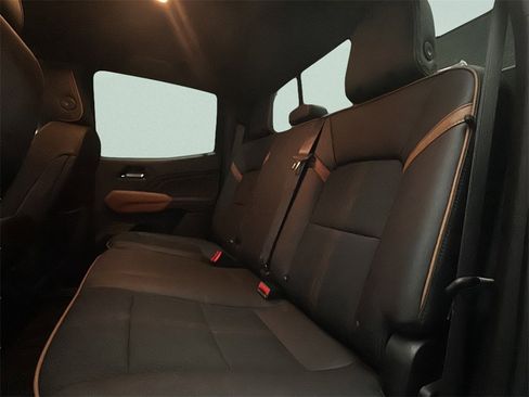 Used 2026 GMC Canyon AT4 image 8
