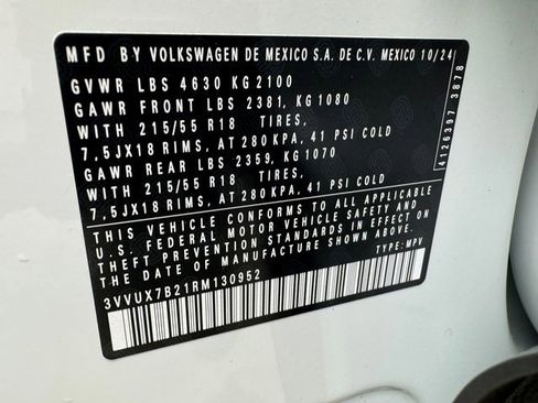Used 2024 Volkswagen Taos SE image 31