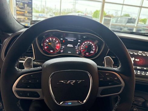 Used 2022 Dodge Challenger SRT Hellcat w/ Plus Package RWD image 24