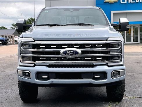 Used 2024 Ford F250 Platinum w/ Tremor Off-Road Package AWD/4WD image 3