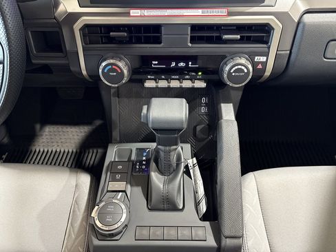 New 2026 Toyota Tacoma SR5 AWD/4WD image 21