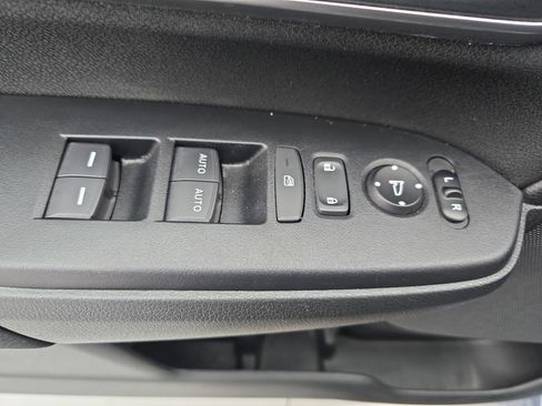 Used 2021 Honda CR-V EX image 24