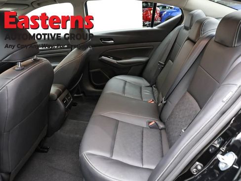 Used 2023 Nissan Altima 2.5 SL FWD image 21