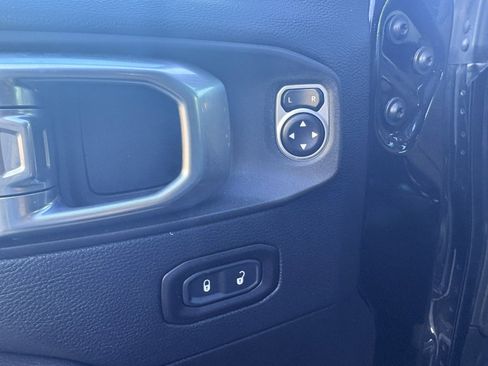 Used 2019 Jeep Wrangler Unlimited Rubicon image 13