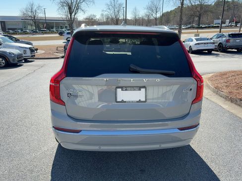 Certified 2024 Volvo XC90 B6 Plus image 10