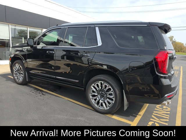 Used 2024 GMC Yukon Denali Ultimate w/ LPO, Floor Liner Package AWD/4WD image 2