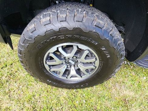 Used 2023 Ford F150 Raptor image 18