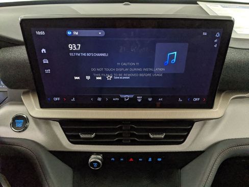 New 2025 Ford Explorer Active image 14