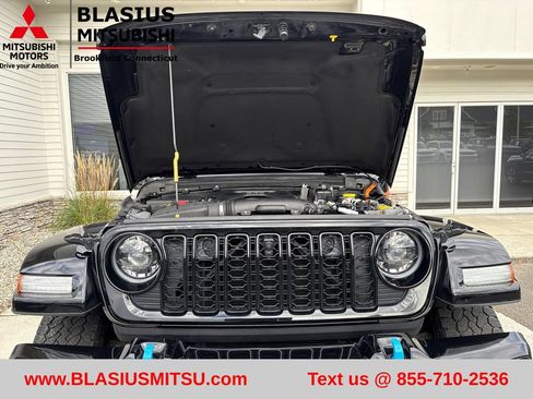 Used 2024 Jeep Wrangler High Altitude AWD/4WD image 73