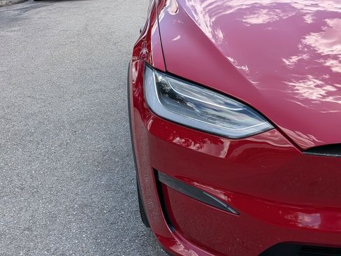 Used 2022 Tesla Model X Plaid AWD/4WD image 9