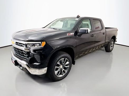 New 2026 Chevrolet Silverado 1500 LT w/ Z71 Off-Road Package AWD/4WD image 3