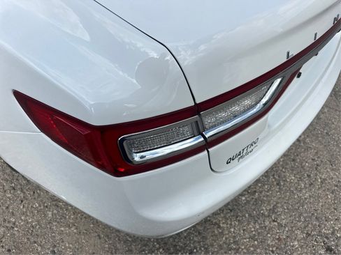Used 2020 Lincoln Continental Reserve image 25