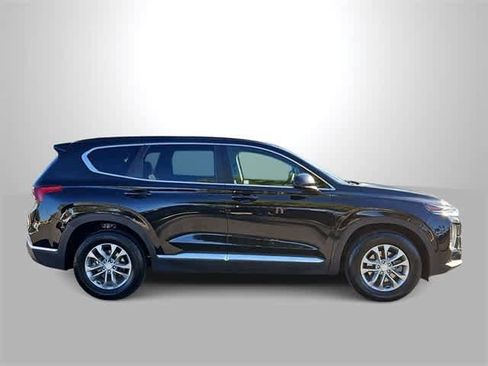 Used 2020 Hyundai Santa Fe SE image 9