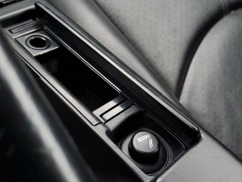 Used 2008 Porsche Cayman S image 31