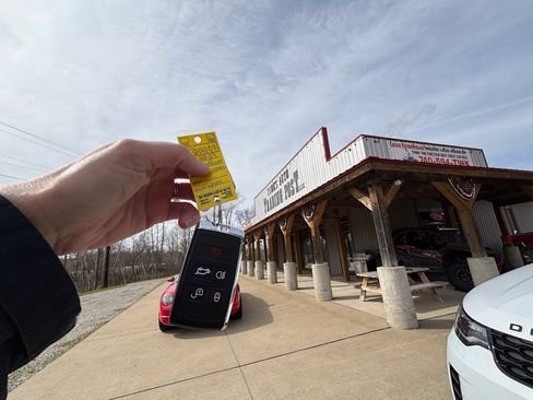 Used 2023 Land Rover Discovery S R-Dynamic image 45