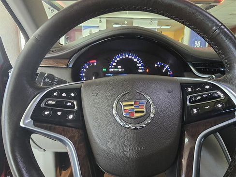 Used 2014 Cadillac XTS Luxury w/ Driver Awareness Package image 22