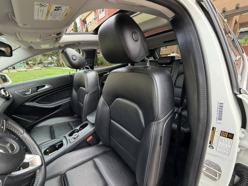 Used 2018 Mercedes-Benz GLA 250 4MATIC image 37