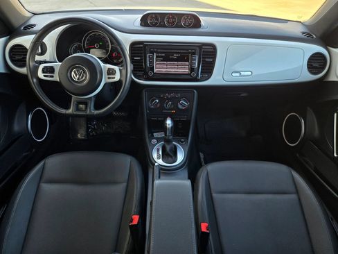 Used 2015 Volkswagen Beetle TDI FWD image 24