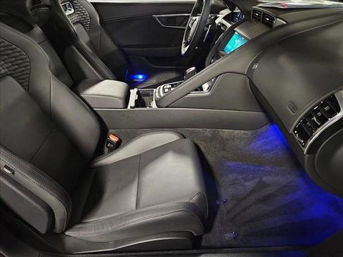 Used 2023 Jaguar F-TYPE image 18