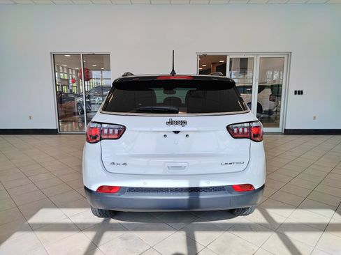 Used 2025 Jeep Compass Limited AWD/4WD image 4