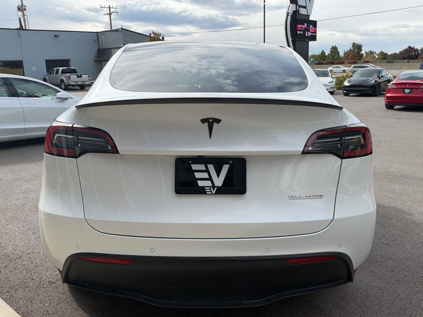 Used 2022 Tesla Model Y Performance AWD/4WD image 7